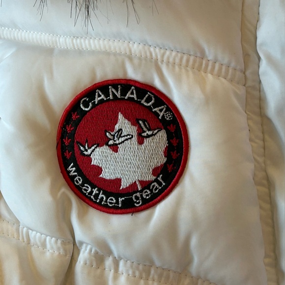 Canada Weather Gear  White Hooded Puffer Vest Faux Fur Trim Zip & Snap Size XL - Picture 3 of 16